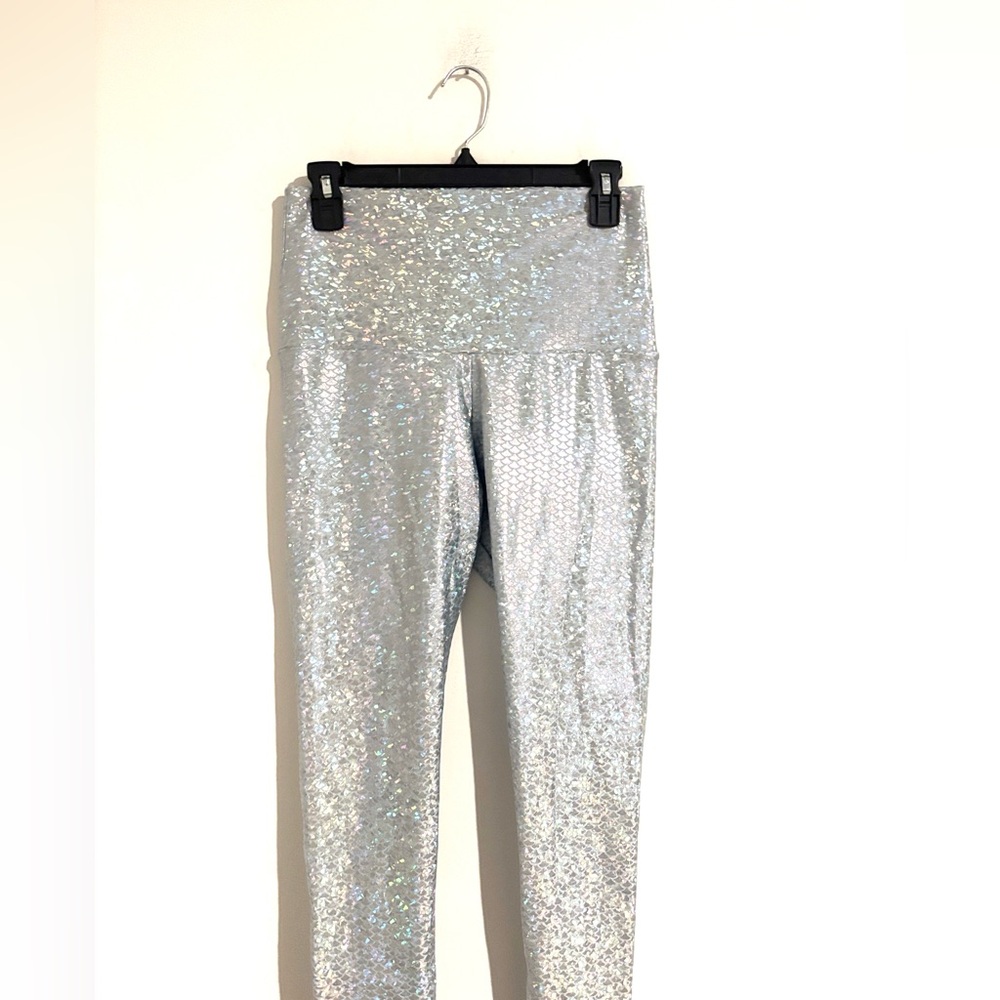 Emily Hsu Designs Silver Holographic High-Waist Leggings - Picture 8 of 12